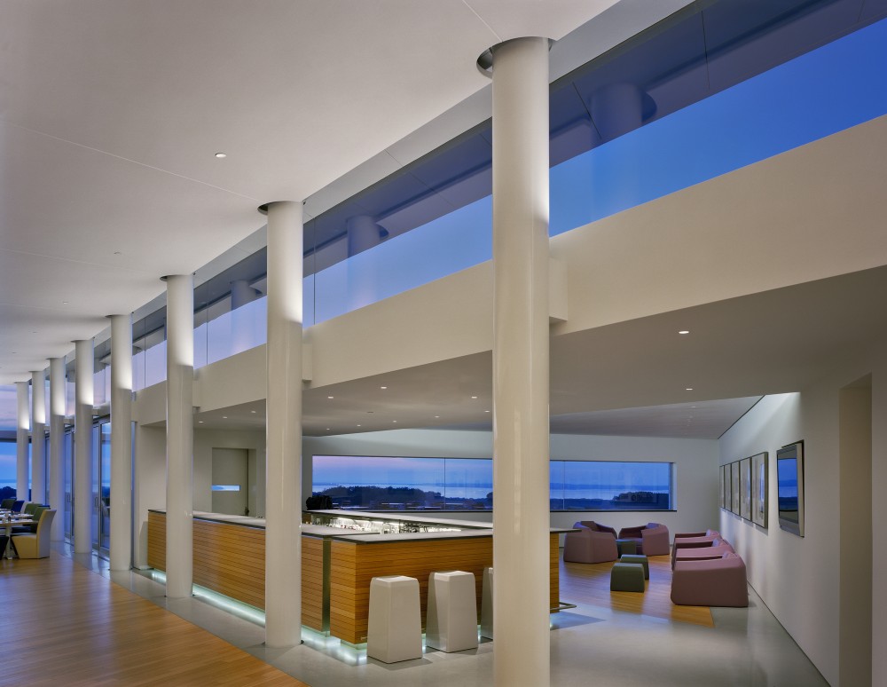 The Bridge / Roger Ferris + Partners