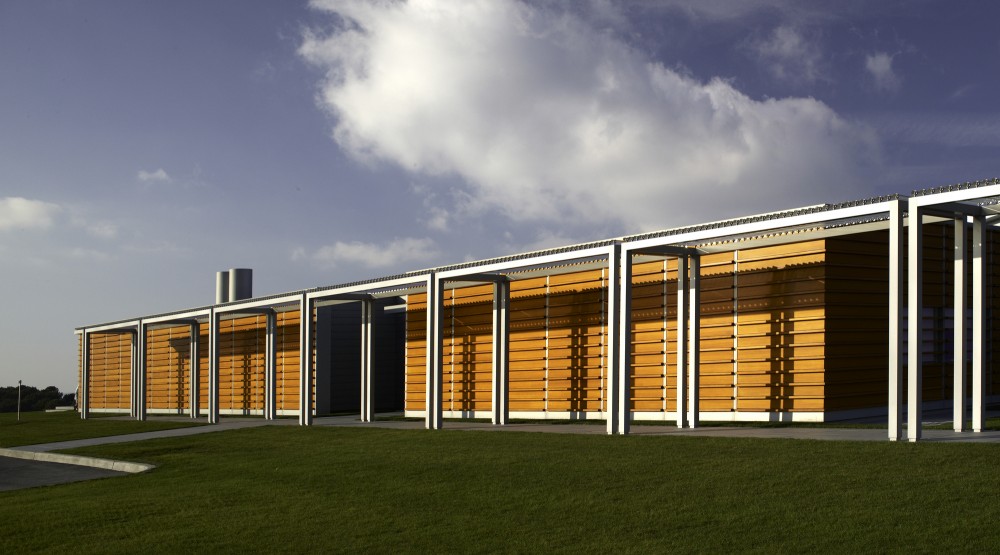 The Bridge / Roger Ferris + Partners
