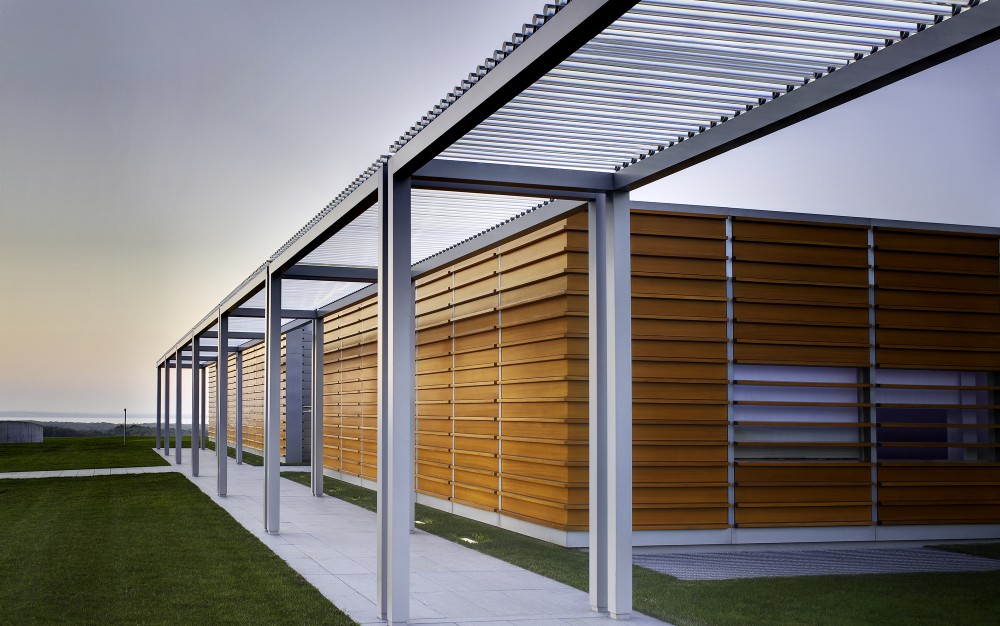 The Bridge / Roger Ferris + Partners