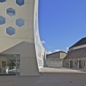 Lons le Saunier Mediatheque / du Besset-Lyon Architectes Lons le Saunier Mediatheque / du Besset-Lyon Architectes © Philippe Ruault