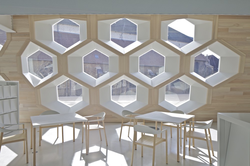 Lons le Saunier Mediatheque / du Besset-Lyon Architectes