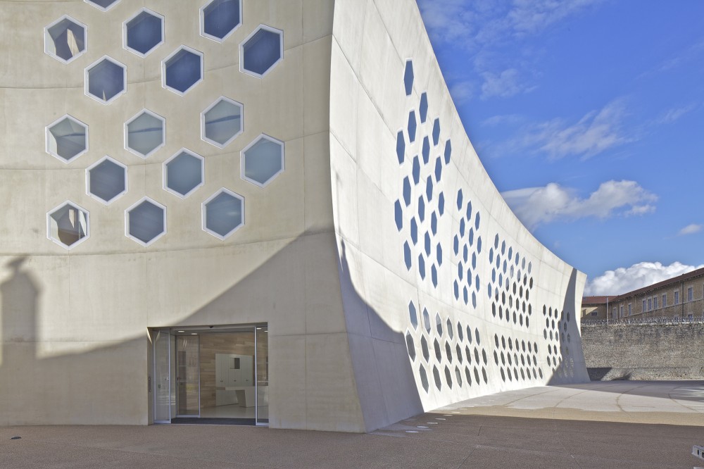 Lons le Saunier Mediatheque / du Besset-Lyon Architectes