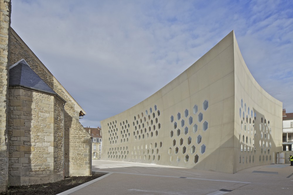 Lons le Saunier Mediatheque / du Besset-Lyon Architectes