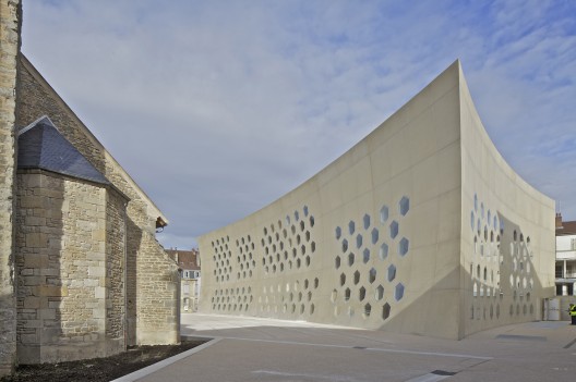 Lons le Saunier Mediatheque / du Besset-Lyon Architectes