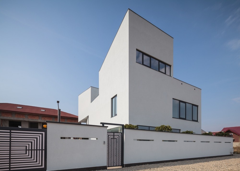 Afumati House / Manadelucru