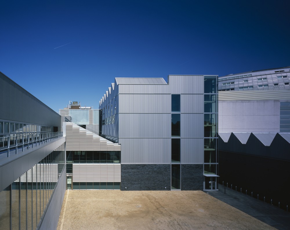 Dyson Building / Haworth Tompkins