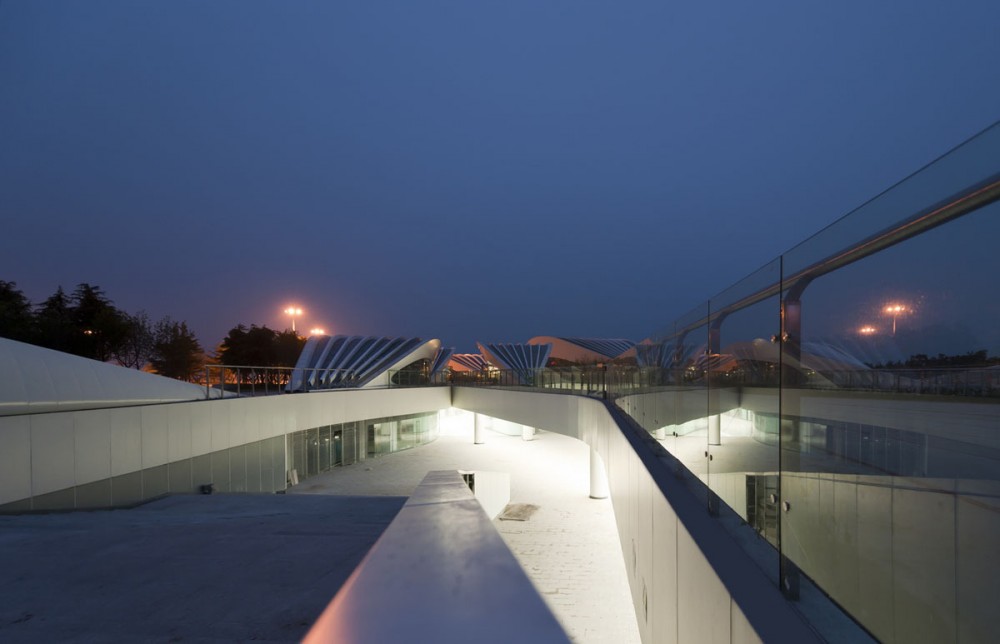 Visitor Center / HHD_FUN Architects