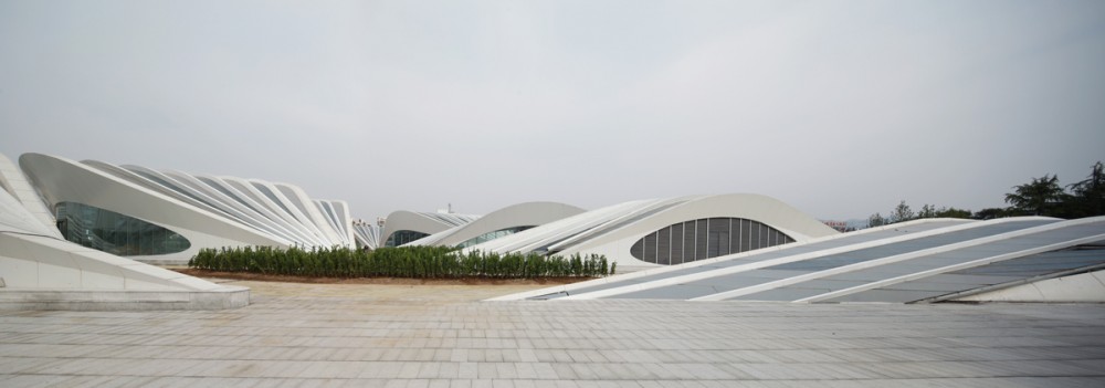 Visitor Center / HHD_FUN Architects