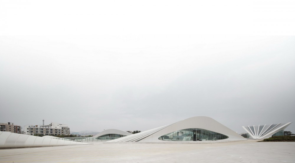 Visitor Center / HHD_FUN Architects