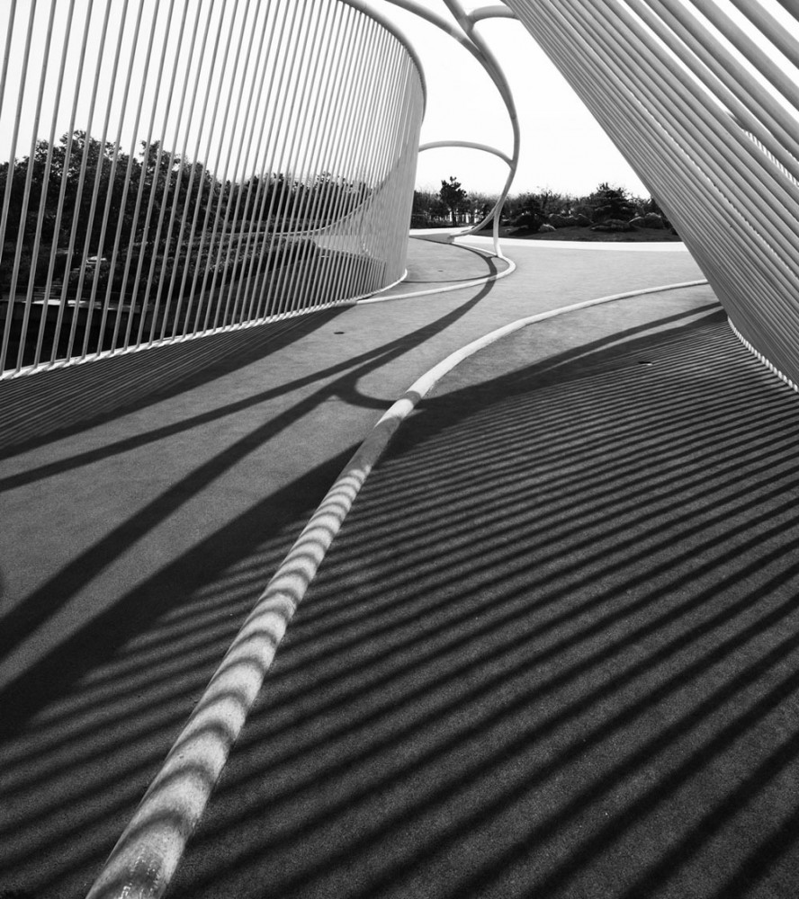 Pedestrian Bridge / HHD_FUN Architects