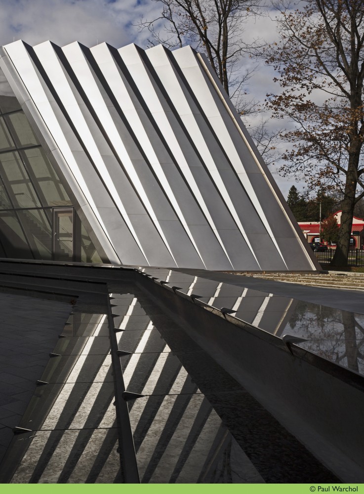 Eli & Edythe Broad Art Museum / Zaha Hadid Architects