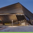 Eli & Edythe Broad Art Museum / Zaha Hadid Architects Eli & Edythe Broad Art Museum / Zaha Hadid Architects © Paul Warchol