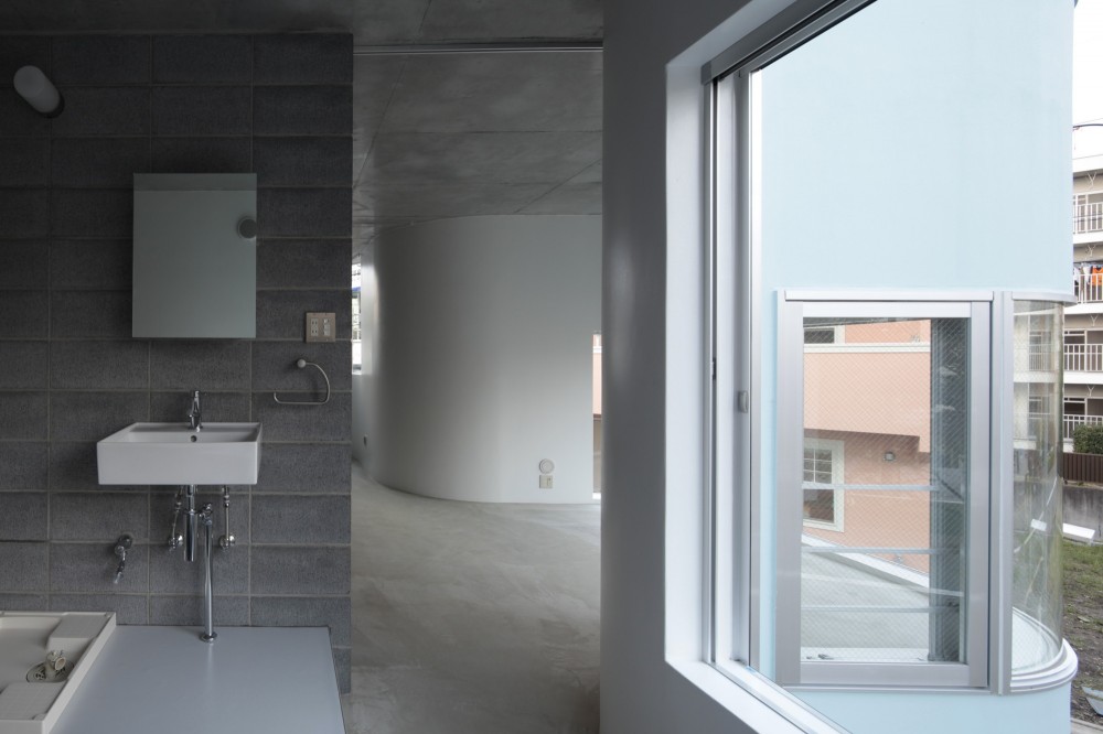 Higashifuchuu Apartments / Mejiro Studio