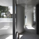 Higashifuchuu Apartments / Mejiro Studio © Koichi Torimura