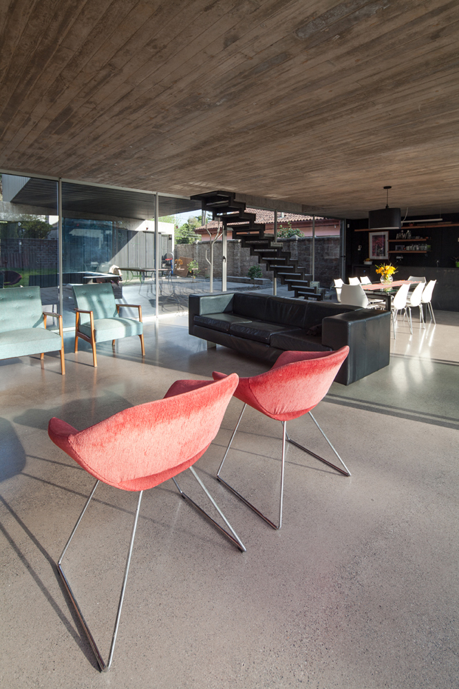 One Patio House / Polidura + Talhouk Arquitectos