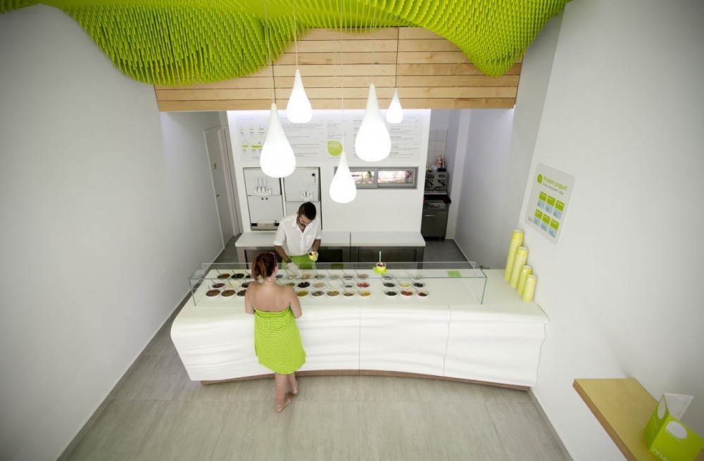 Froyo Yogurteria / Ahylo Studio
