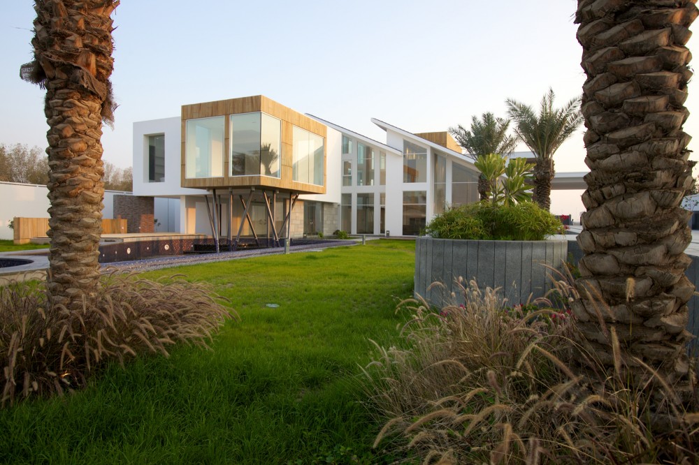 Bahrain House / MORIQ