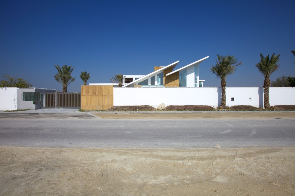 Bahrain House / MORIQ