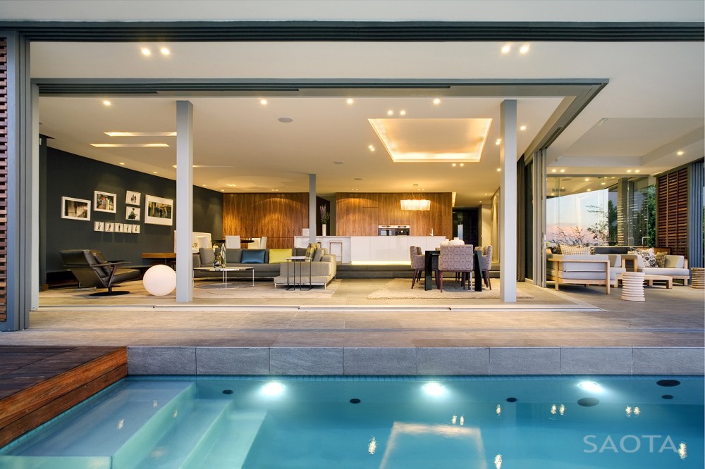 Head Road 1816 / SAOTA