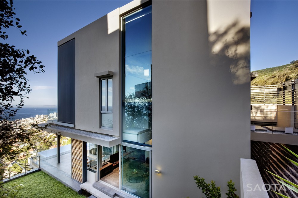 Head Road 1816 / SAOTA