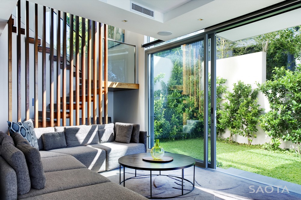Head Road 1816 / SAOTA