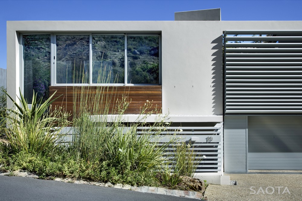 Head Road 1816 / SAOTA