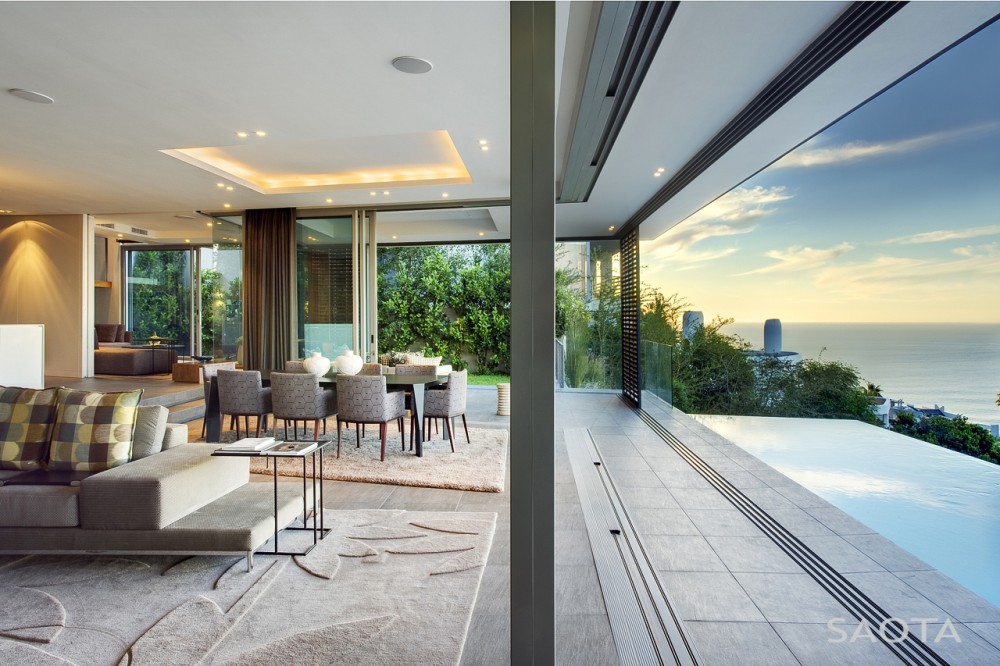 Head Road 1816 / SAOTA