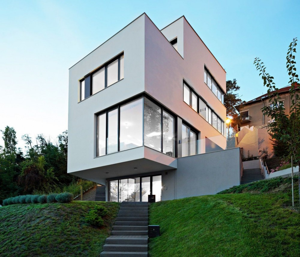 House 2P / SANGRAD + AVP Arhitekti