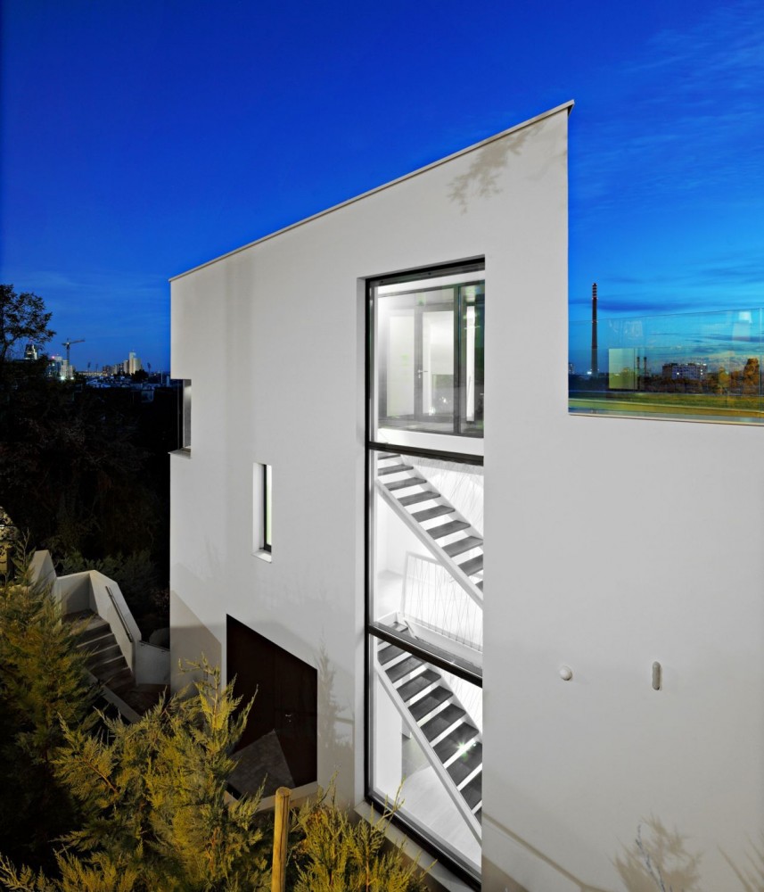 House 2P / SANGRAD + AVP Arhitekti