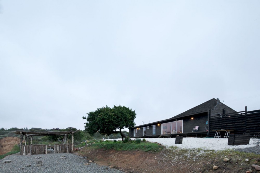 Casa Maitencillo / Mas y Fernández Arquitectos Asociados