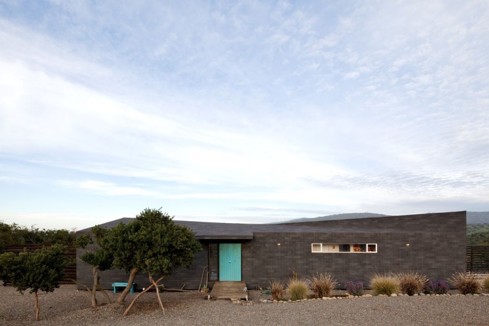 Casa Maitencillo / Mas y Fernández Arquitectos Asociados