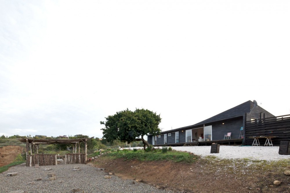 Casa Maitencillo / Mas y Fernández Arquitectos Asociados