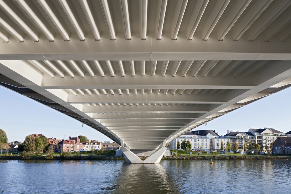 Compiegne Bridge / Explorations Architecture