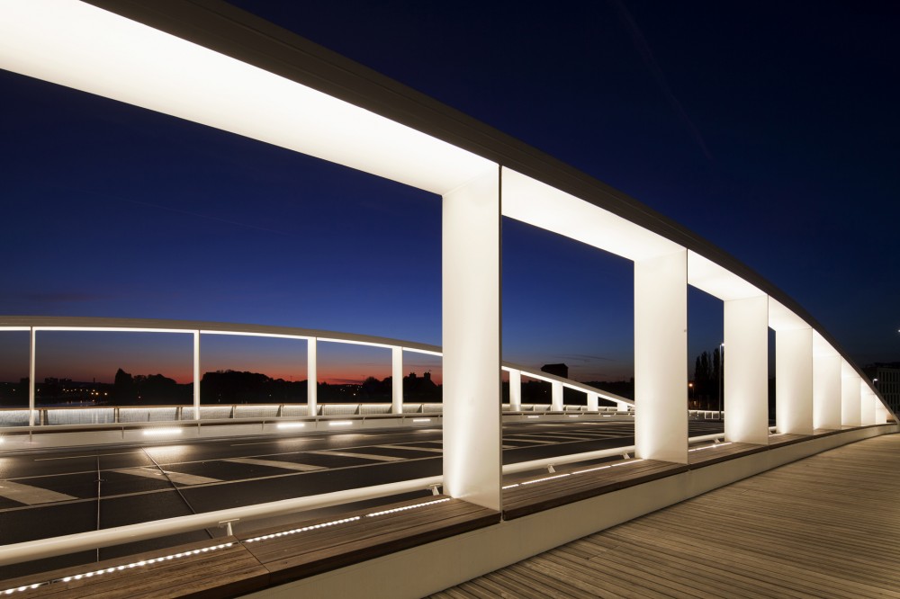 Compiegne Bridge / Explorations Architecture