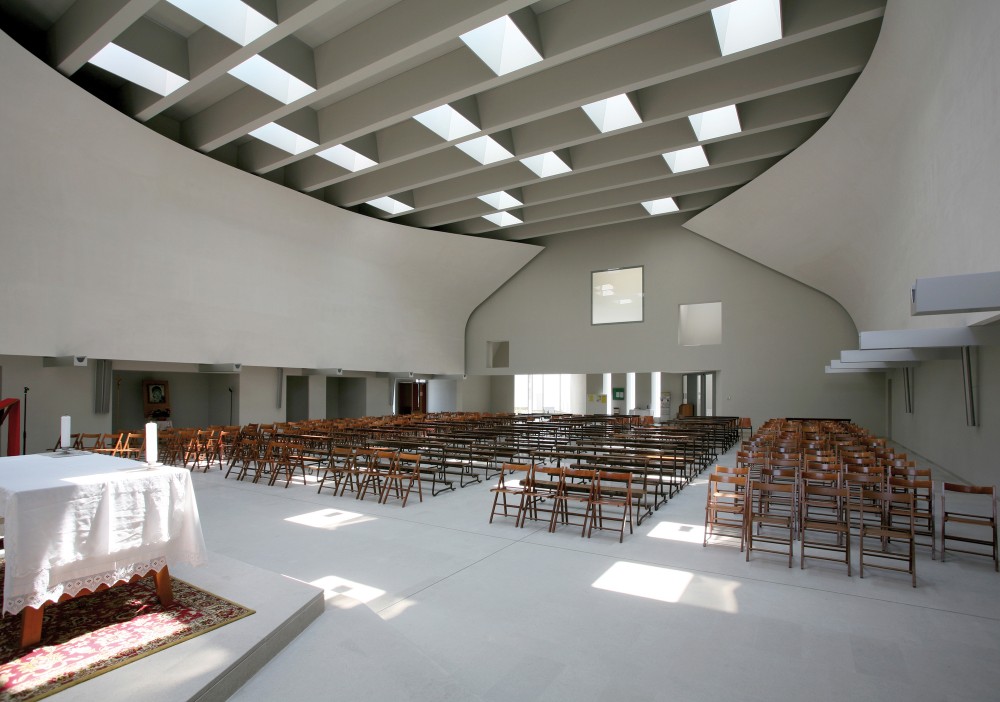Christ Resurrection Church / Cino Zucchi Architetti
