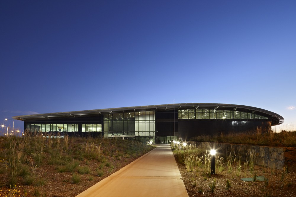 Craigieburn Train Maintenance Facility / HBO+EMTB