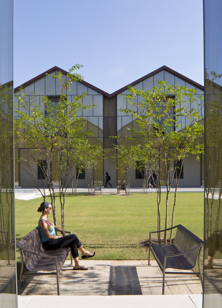 E.J. Ourso College of Business / ikon.5 architects