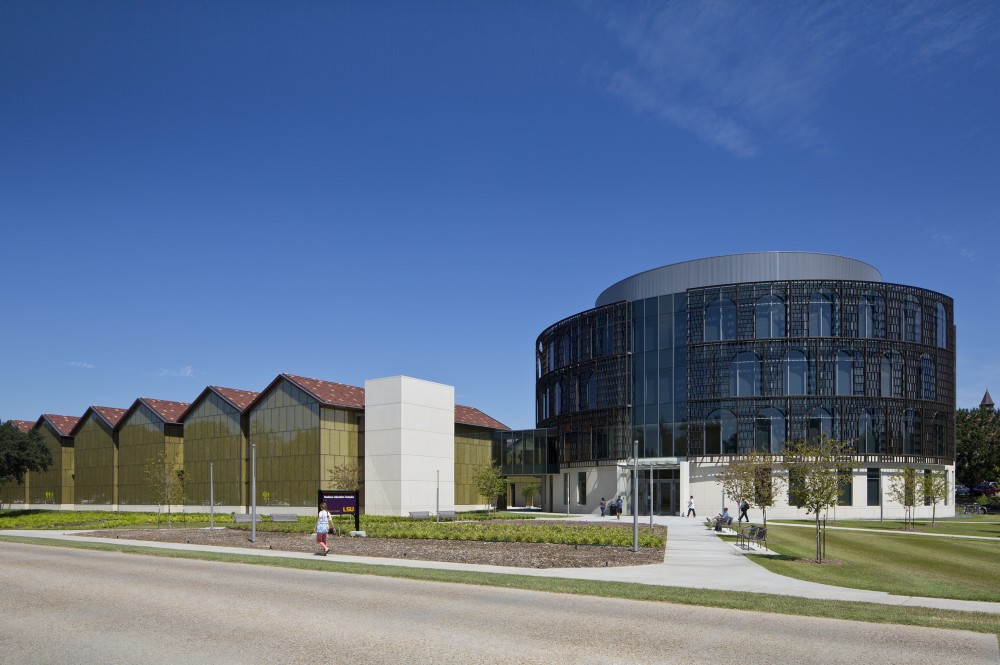 E.J. Ourso College of Business / ikon.5 architects