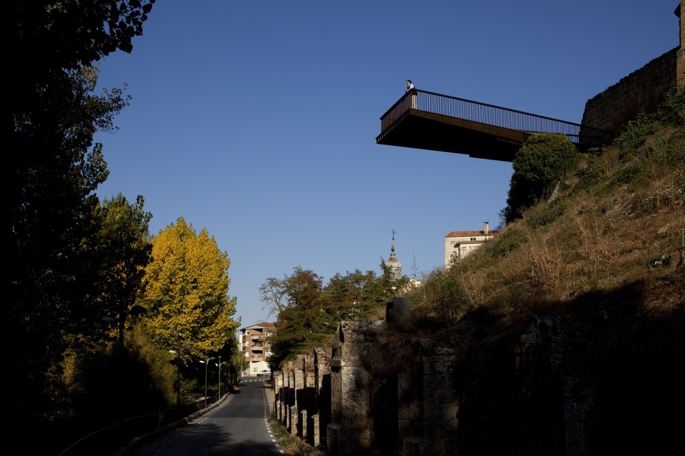 Almazan Main Square / ch+qs arquitectos