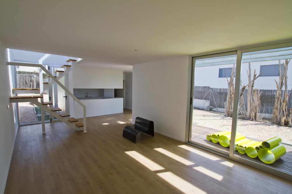 Open Modular System of Sustainable Houses (SAVMS) / Cso Arquitectura