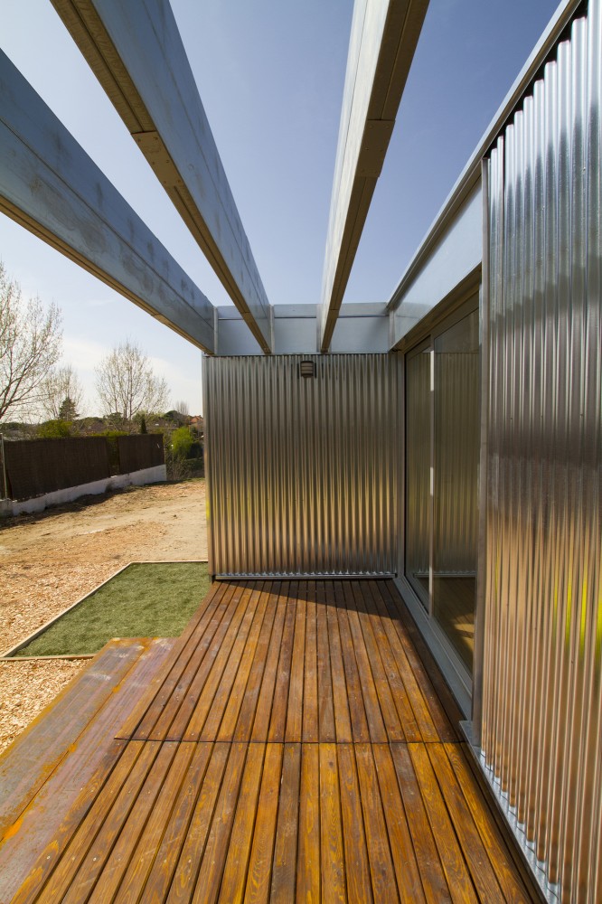Open Modular System of Sustainable Houses (SAVMS) / Cso Arquitectura