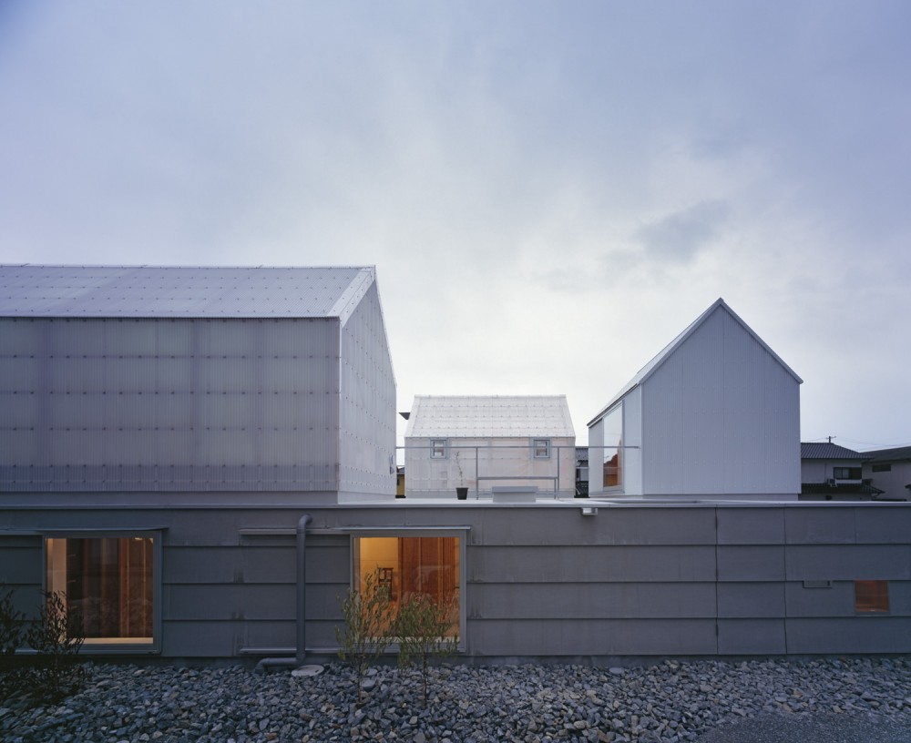 House in Yamasaki / Tato Architects