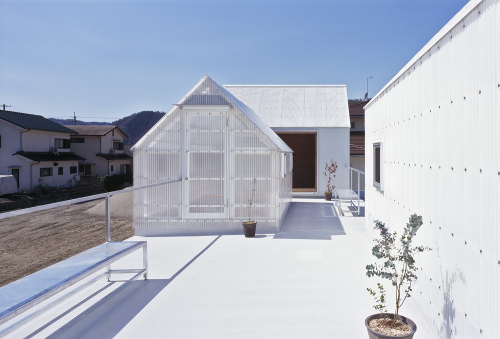 House in Yamasaki / Tato Architects
