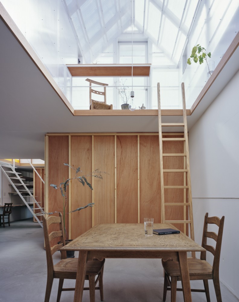 House in Yamasaki / Tato Architects