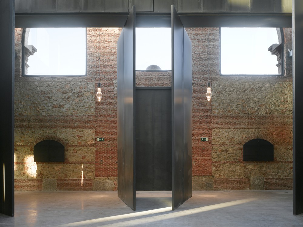 Hangar 16 / Iñaqui Carnicero Architecture