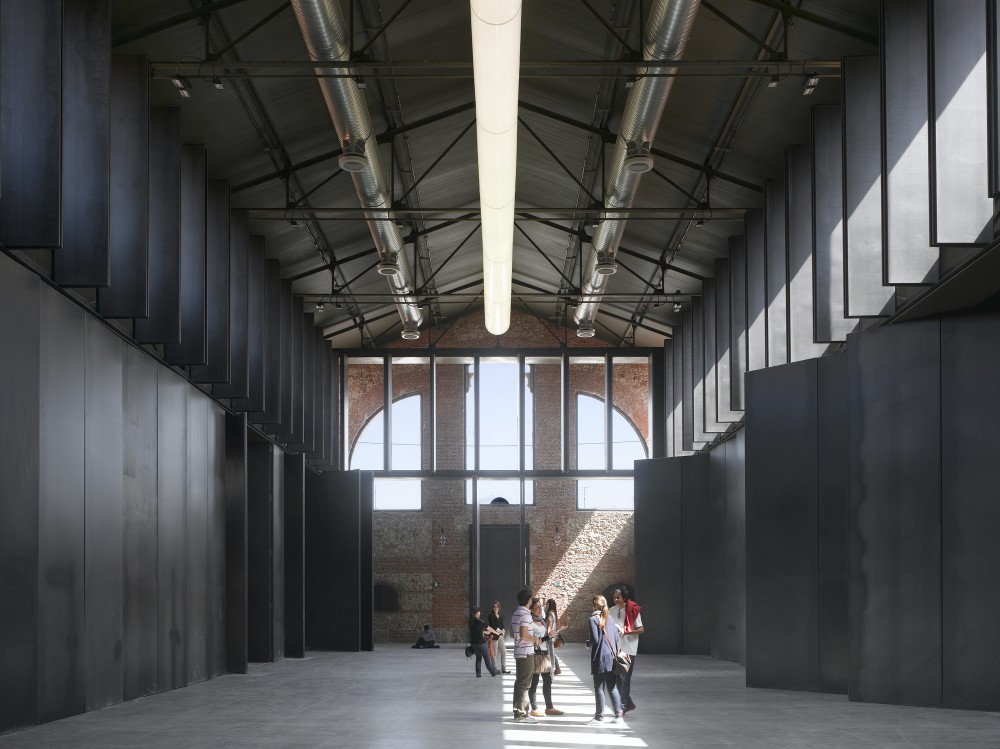 Hangar 16 / Iñaqui Carnicero Architecture