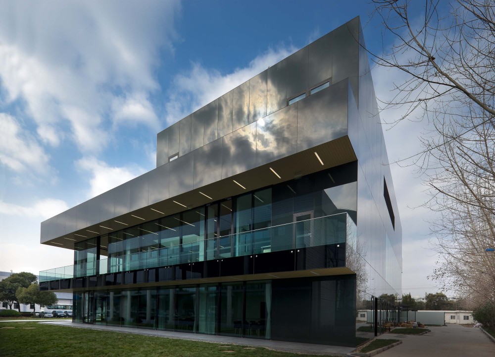 Roche Canteen / EXH Design