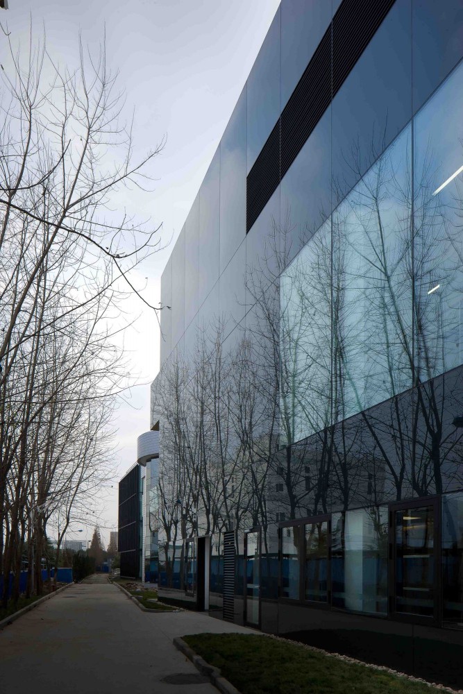 Roche Canteen / EXH Design