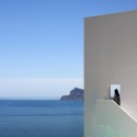 Casa En Un Acantilado / Fran Silvestre Arquitectos Casa En Un Acantilado / Fran Silvestre Arquitectos © Diego Opazo