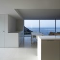 Casa En Un Acantilado / Fran Silvestre Arquitectos Casa En Un Acantilado / Fran Silvestre Arquitectos © Diego Opazo